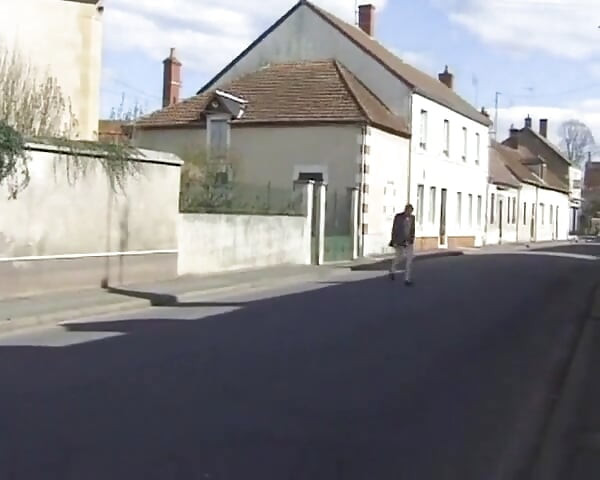 French Hairdresser Got Her Pussy Fucked at Work