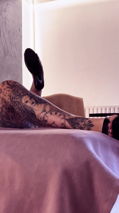 Horny MILF Show with Cum Finale