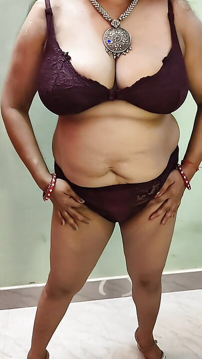 Indian bbw sexy bhabhi show
