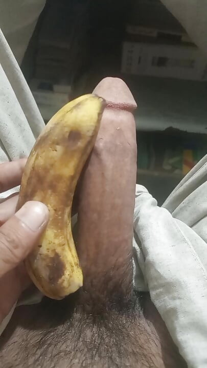 Min aur mera land bahat masti min hai agar kasi ko sex ki khwahish hai to mere saath male aur female raabtah kar kar ho