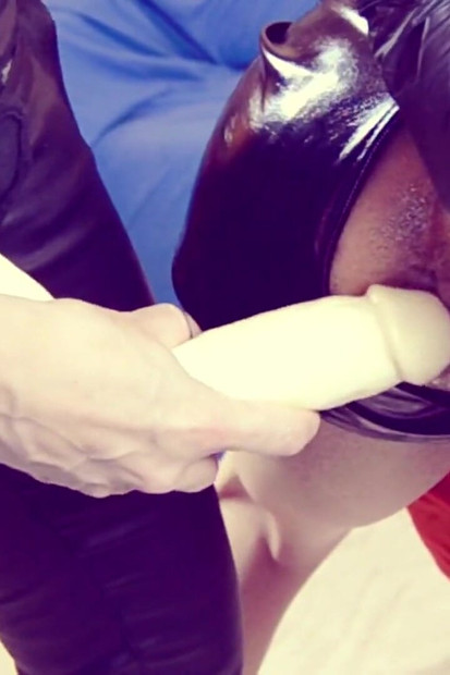 Femdom tvrdo nabijanje na pegen