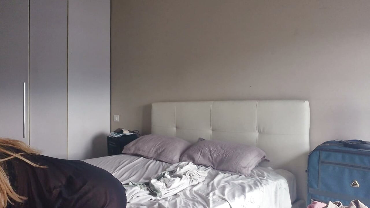 Quítame las bragas con el diente, ¿quieres?