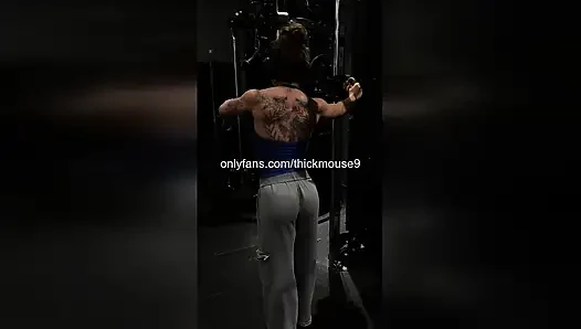 OMG! ОНА СЛИТА В СЕТЬ СВОЮ КИСКУ ВЖИВУЮ - ТЫ НЕ ПОВЕРИШЬ!