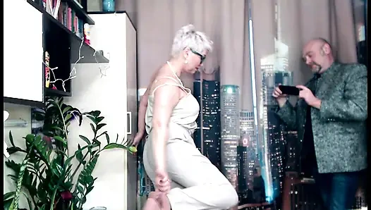 Come on, my bitch, fuck yourself with a carrot for the sake of Great Art.!.))