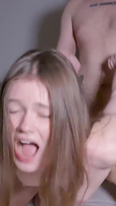 A ella le gusta duro | Clip 1