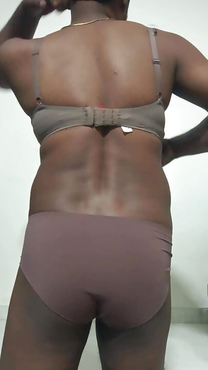 I m in mood. fuck me.