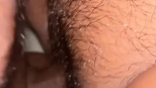 Adik tiri seksi india dientot habis-habisan sama kontol besar pria kulit hitam