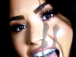 Трибьют спермы для Demi Lovato