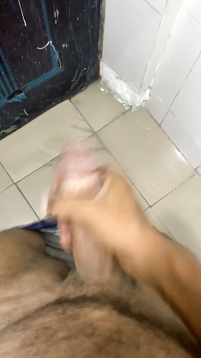 Jerking off in the Toilet Part 49
