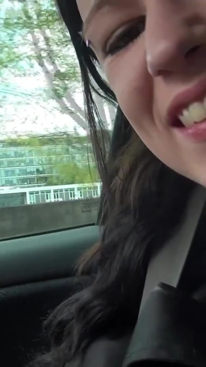 Spectacular moment from "Vanessa , a pretty brunette, shows off on the Champs Elysees"