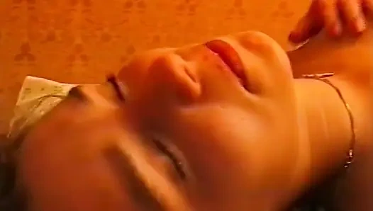 Russische 188-jährige - ein behaarter orgasmus