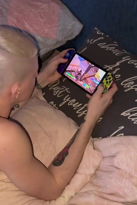 #419 Stepdad Fucks Me While I Play Fortnite