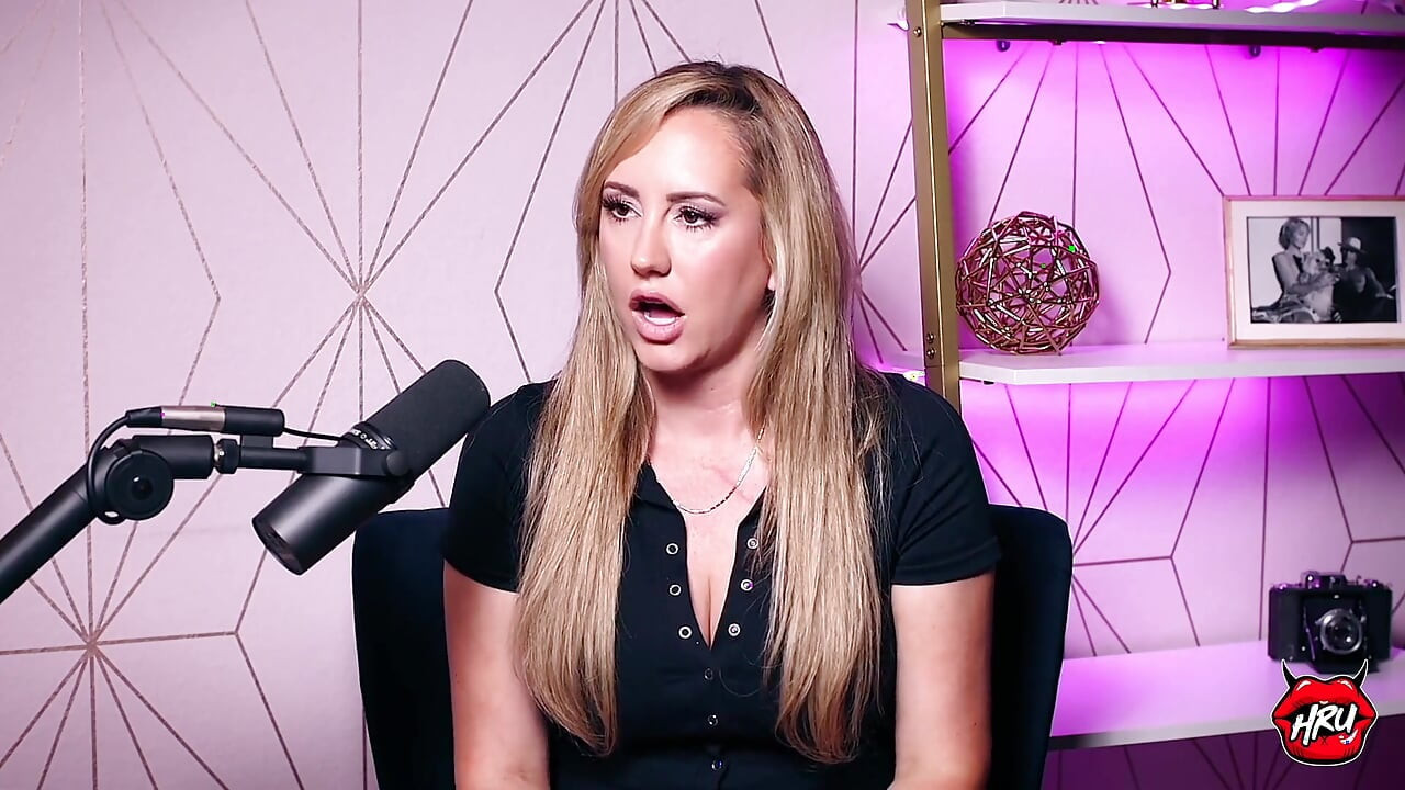 Brett Rossi: návrat, chaos a to, co se opravdu stalo s Charlie Sheen