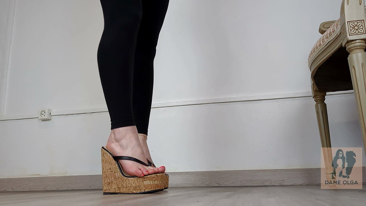 Shoe Collection: Barefoot in Platform Toe-thong Wedges - Dame Olga (4k) (649)
