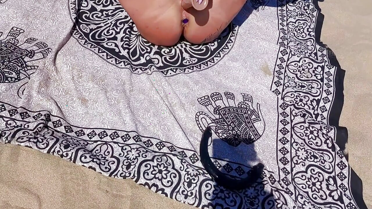 A Good Bitch Fucked on the Beach