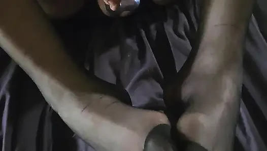 Goode - cbt lagi ngajarin pin baju baru