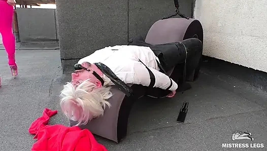 Intense Rooftop Nylon Ass Riding Boss Lady Non-stop Grinds Her Employee's Face in Shiny Pink Tights