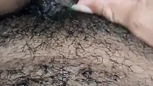 Üvey kız üvey babasının yarağını aldı ve götüne aldı