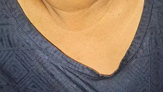 Eski moda ateşli orta yaşlı seksi kadın