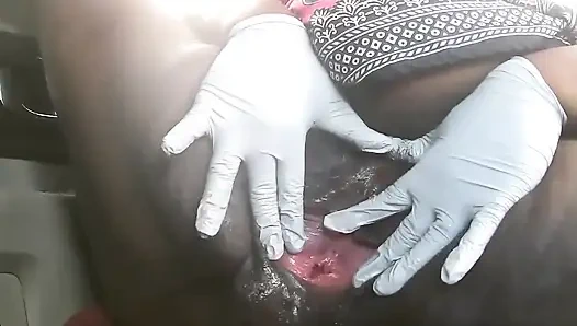 Arabamda dildoyla mastürbasyon