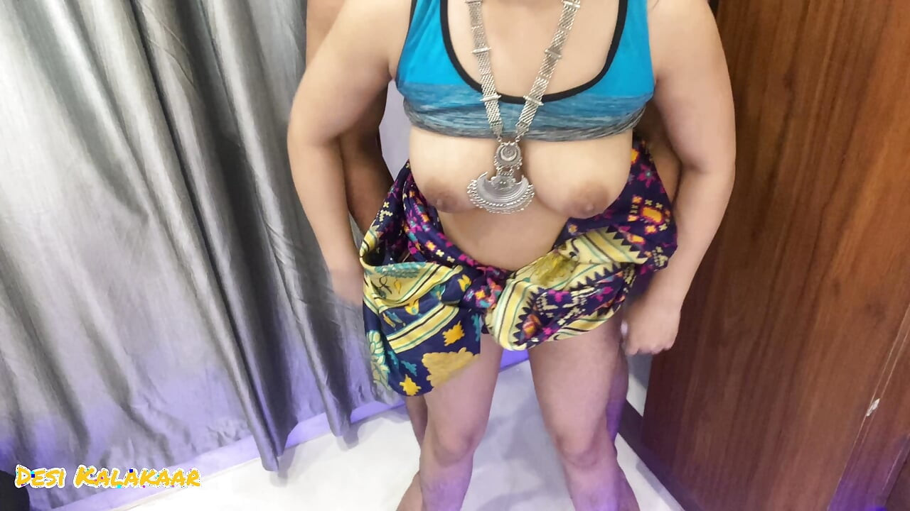 Desi Pervert Neighbour Took Pados Bhabhi's Bra in His Home