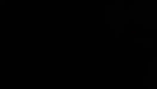 Умоляет на коленях