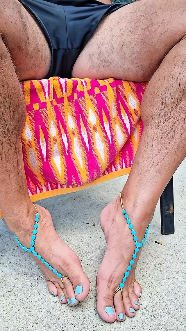 Sitting outside in the sun showing off my barefoot sandals and toes