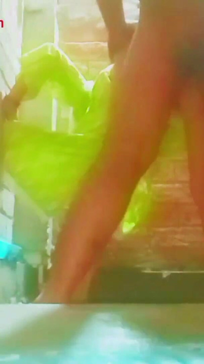Aij bhabhi ko bathroom me pela wairal sarita village Dewar bhabhi fool Sex videos hard fuking ghori bana ke choda | Clip 1