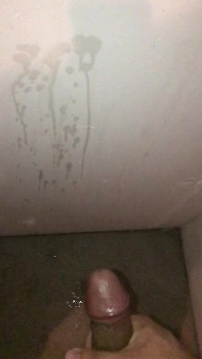 massive cum (slow mo)