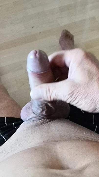 Mit Gummiring um den Sack