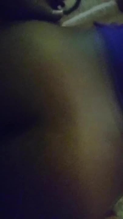 Elle jouie sur ma queue