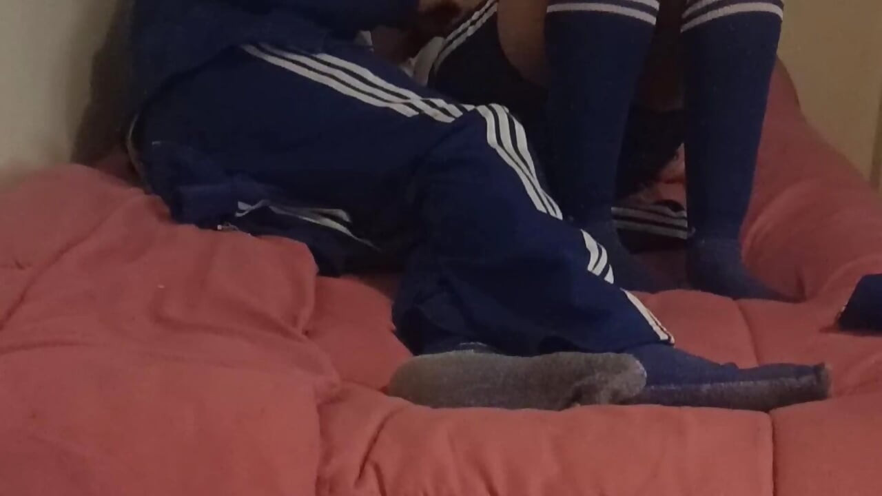 Slut schoolgirl sneaks out of classes to fuck