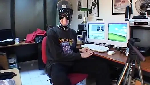 Maid Lea meets Bitman