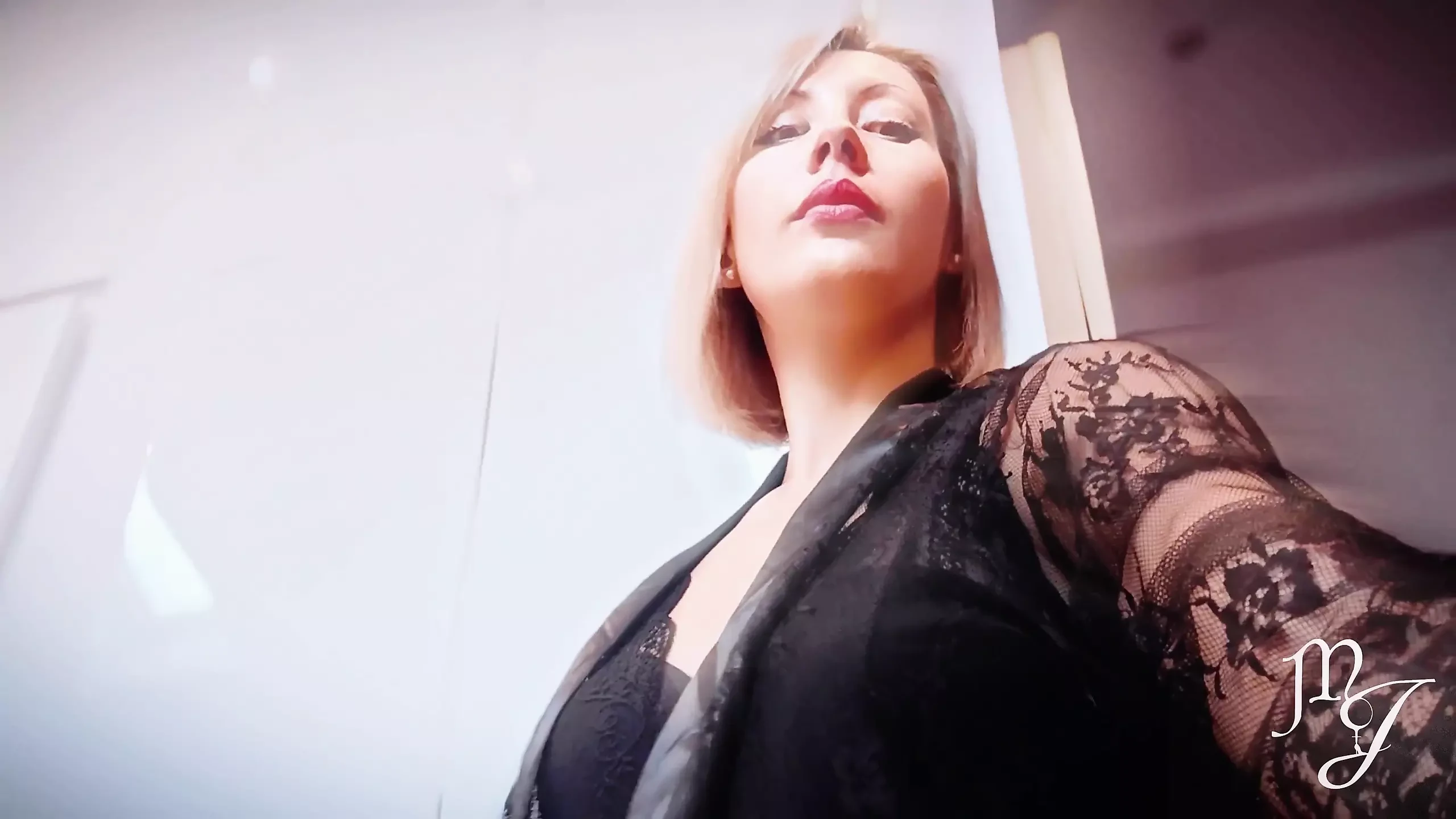 Nieuwe outfit - Maitresse Julia