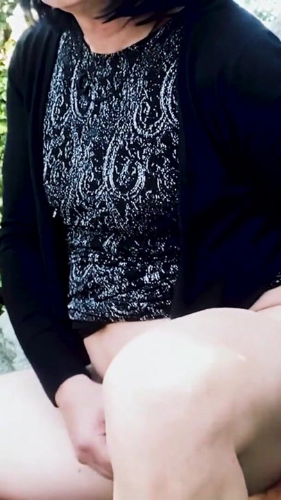 Outdoor performances in tights | Clip 2