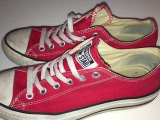 Boty mé sestry: converse low red i 4k