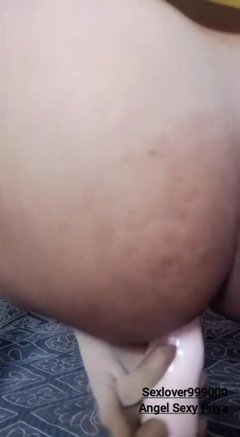 Stunning moment from "Homemade Dildo Fuck"