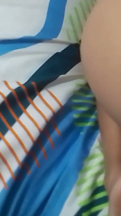 HOT STEPMOM SHAKES ASS WHILE EXERCISING AND ENDS UP SUCKING HER 18-YEAR-OLD STEPSON'S COCK | Clip 2