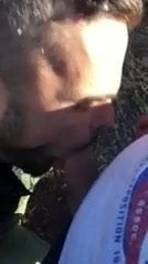 Popusio mu kitu vani (Outdoor sucking)