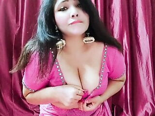 Bhabhi borsten laten zien