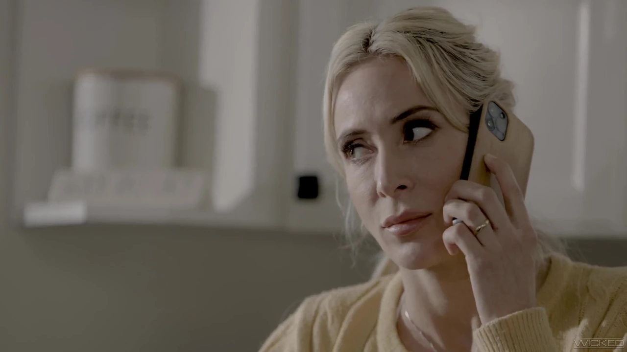 Smoking Hot Blonde Babe Cheats On Her Wife