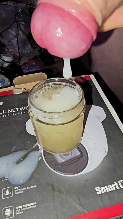 น้ําเงี่ยมให้เพื่อน