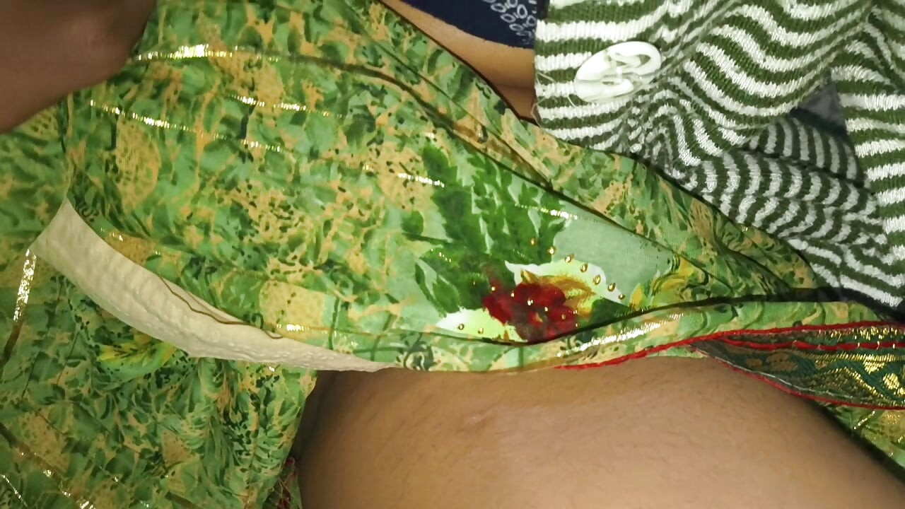 Bhabhi được gọi đến phòng và đụ