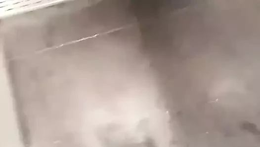 beni pissing