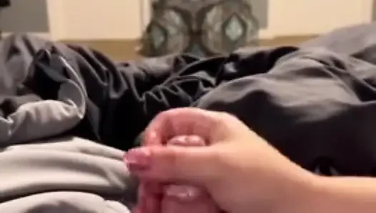 Üvey annem ev işlerimi bitirdikten sonra beni mastürbasyon yapıyor, ücretsiz kullanım