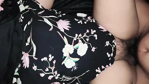 Dorfmädchen, die in Manfa'at so unschuldig sind, sind schlechte Männer