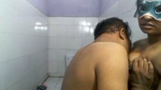 Bengali dada boudir, sexe dans la salle de bain