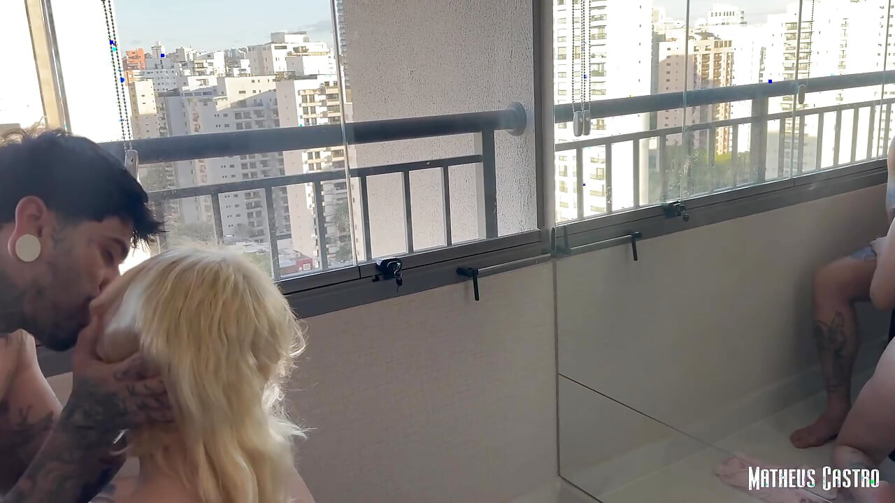 My Naughty Wife Waited for Me in Her Nightgown on the Apartment Balcony - I Ate Her Pussy
