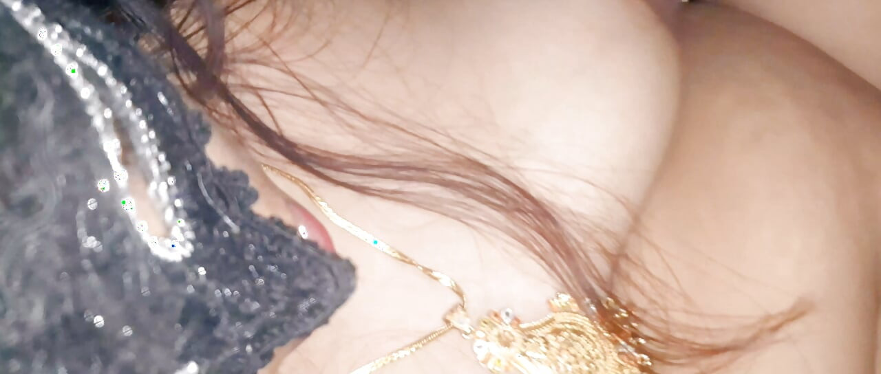 Sıcak Hint Desi Bhabhi Devar hardcore tarzı seks videosu