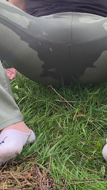 Peeing in my pants outside | Clip 2